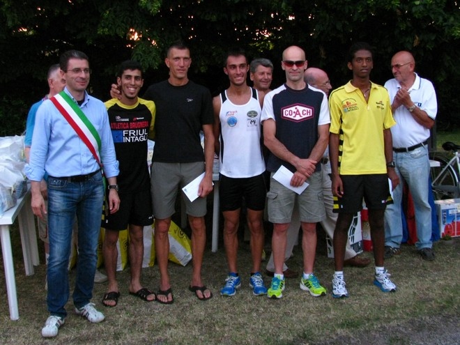pdp-podio-co-bernardi-avon-magoga.jpg