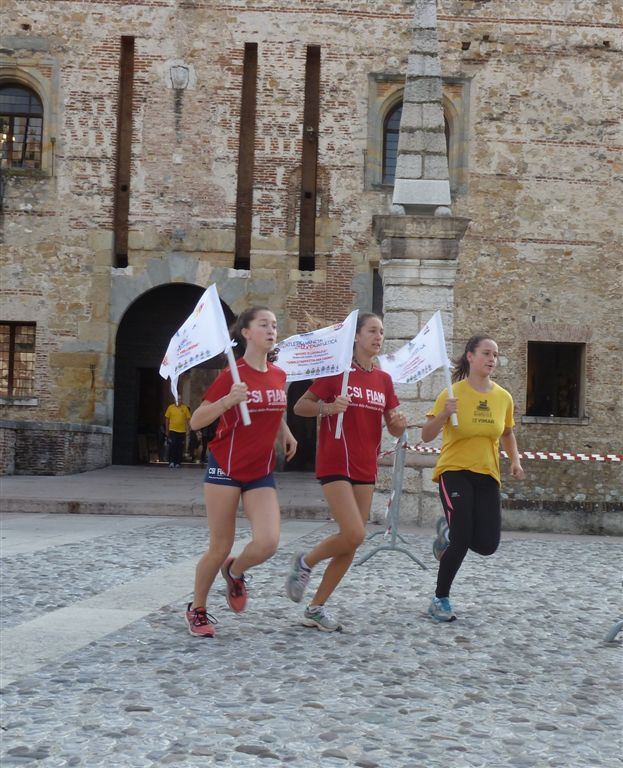 libera_la-corsa-di-tre-ragazze.jpg