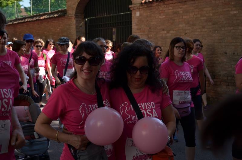 mometti-in-rosa.jpg