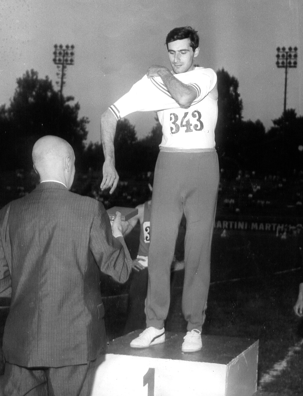 bortolozzi-giorgio-e-menenio-arena-di-milano-1964.jpg